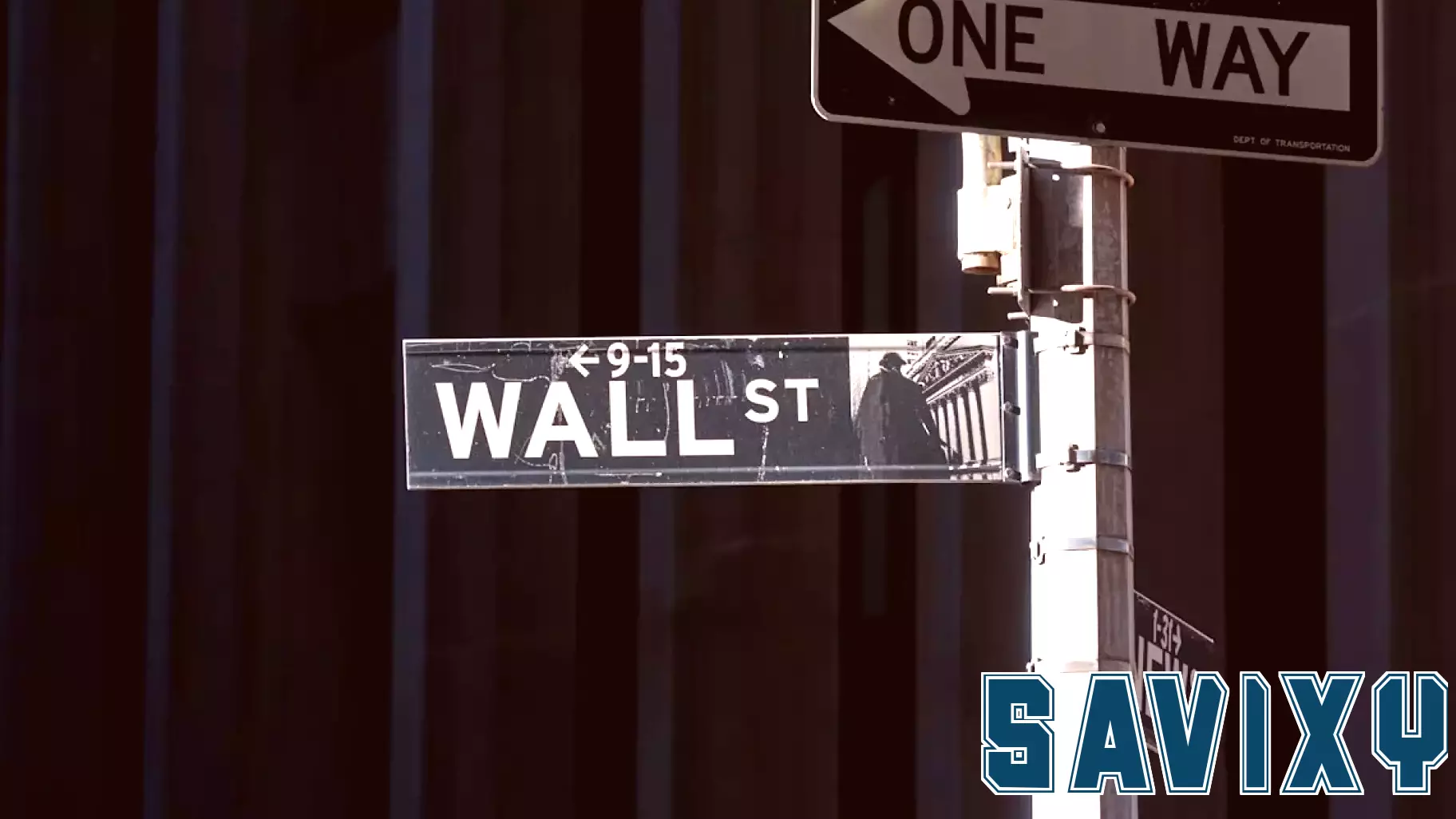 Markets Recover Slightly Amid Concerns Over Tech Sector and Job Data