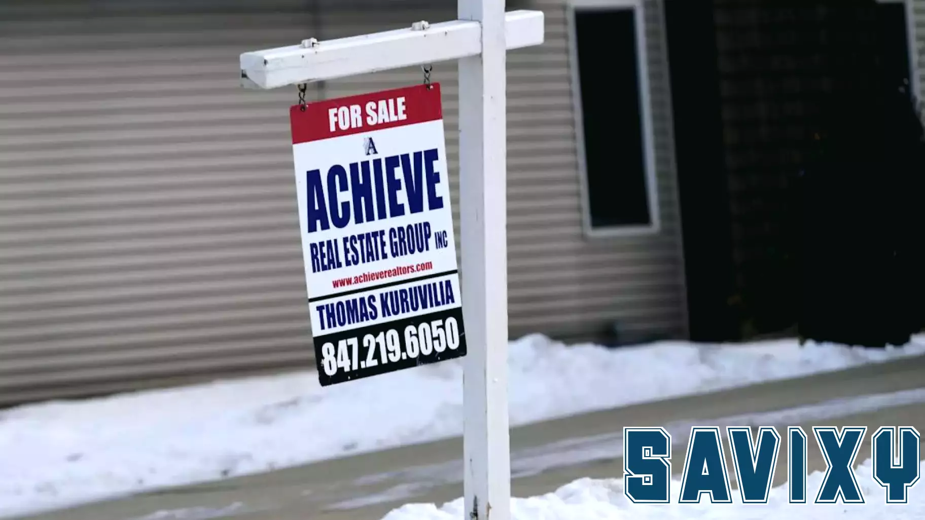 Mortgage Rates Experience a Subtle Decrease This Holiday Season